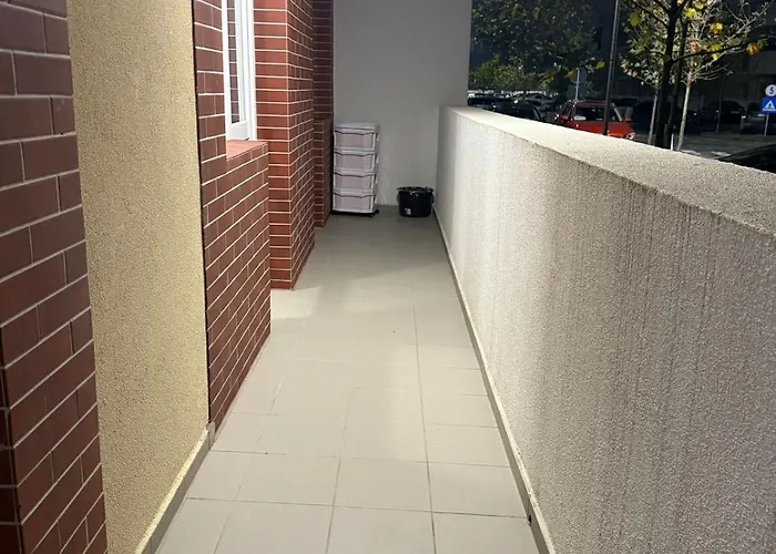 Апартаменти Modern Cozy Flat In Berceni Near Transportation