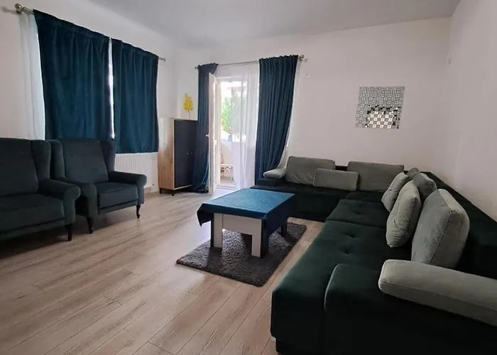 Апартаменти Modern Cozy Flat In Berceni Near Transportation Бухарест