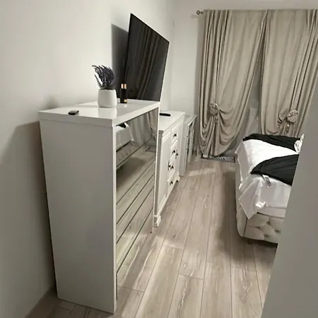 Apartman Modern Cozy Flat In Berceni Near Transportation Bukarest